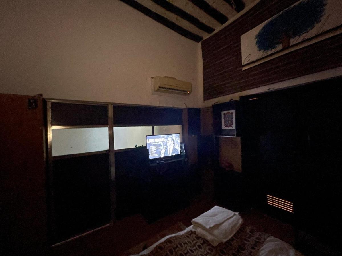La Casa De La 12 Hostel Campeche Luaran gambar