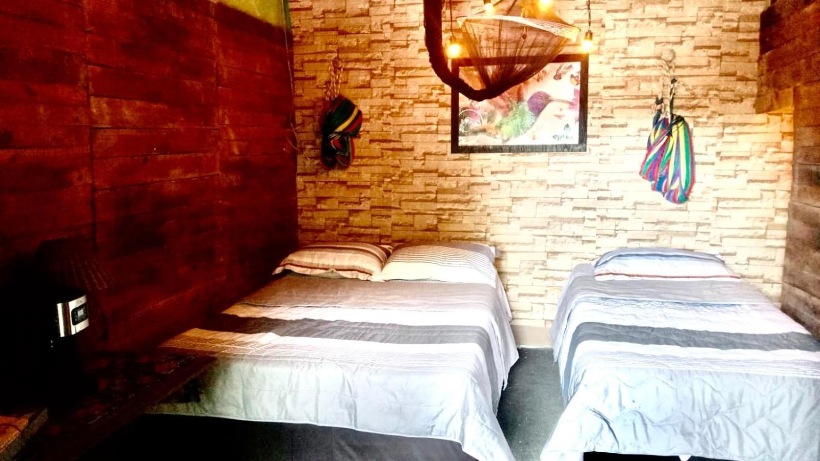 La Casa De La 12 Hostel Campeche Luaran gambar